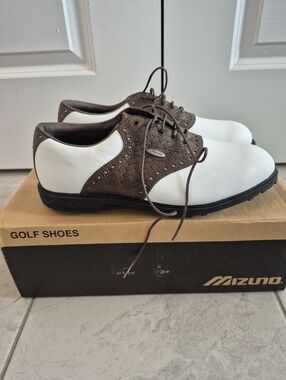 NWB Mizuno leather saddle golf shoes, US 9